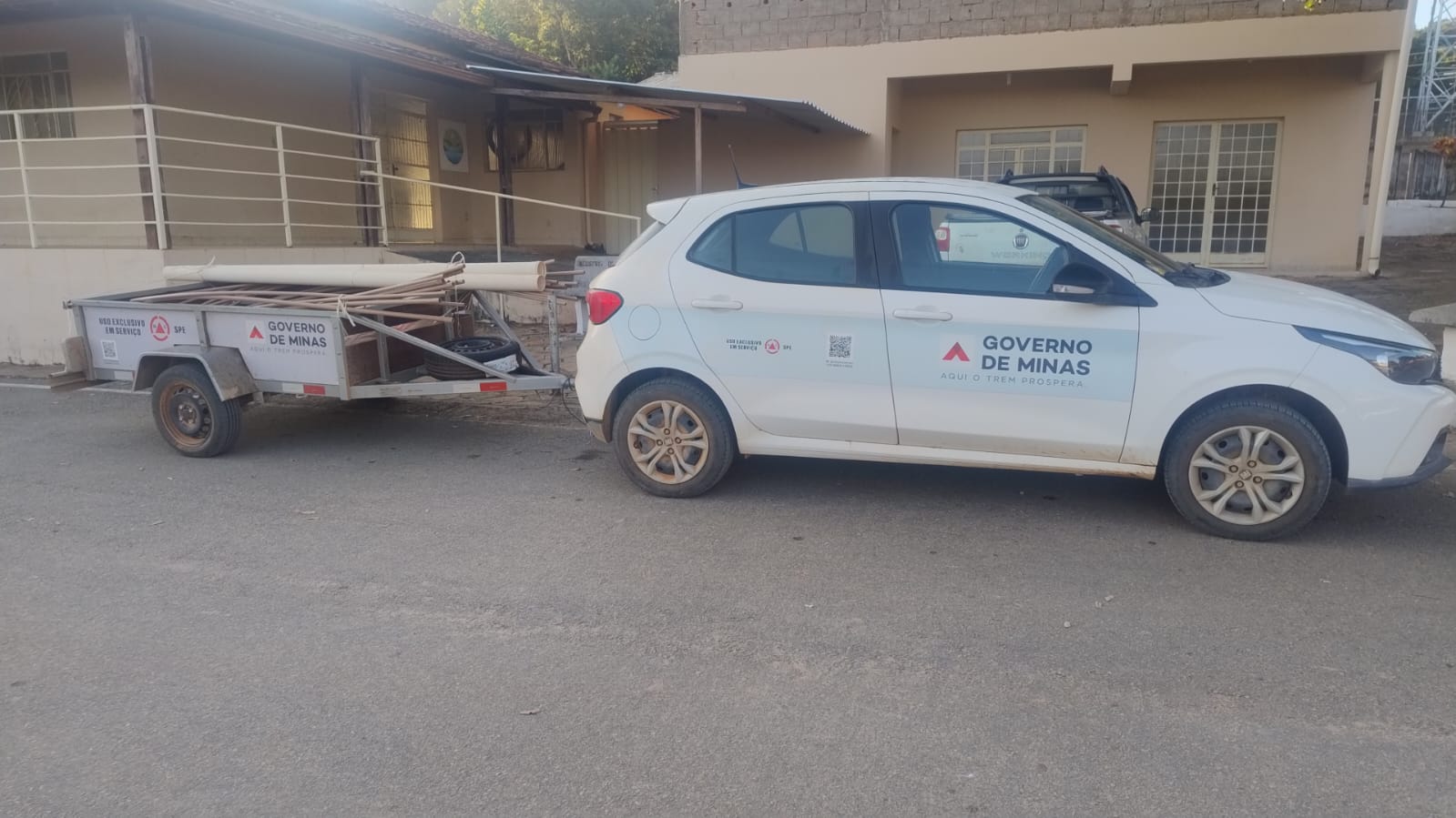 Carretinha de carga adquirida pelo Termo de Fomento